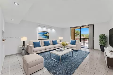 8420 SW 133rd Ave Rd #221, Miami, FL 33183