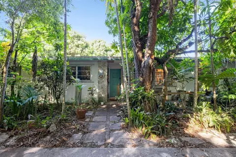 15290 SW 82nd Ave, Palmetto Bay, FL 33157