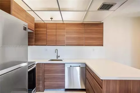 17890 W Dixie Hwy #606, North Miami Beach, FL 33160
