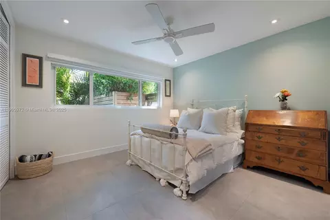 Bedroom - 11570 SW 72nd Ave, Pinecrest, FL 33156 photo 4 of 5