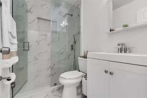 7531 W 29th Way, Hialeah, FL 33018 photo 17