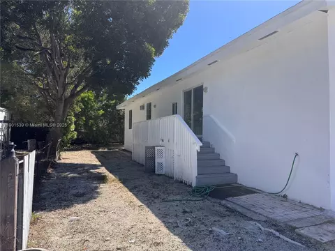 969 Plantation Rd, Key Largo, FL 33037