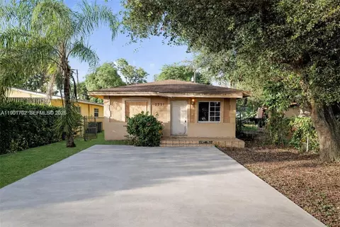 2951 NW 57th St, Miami, FL 33142