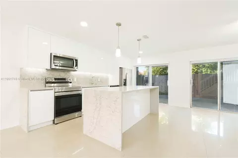 6080 W 26th Ct #101-9, Hialeah, FL 33016