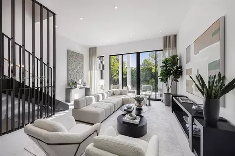 84 SW 28th Rd #4, Miami, FL 33129