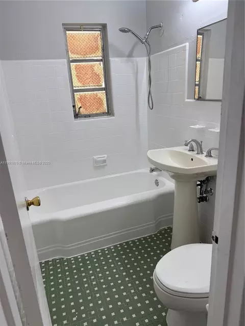 Bath - Undisclosed, Opa Locka, FL 33054 photo 1 of 1