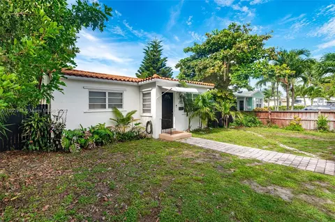 2506 Harding St, Hollywood, FL 33020