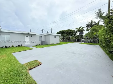 4340 SW 19th St, West Park, FL 33023