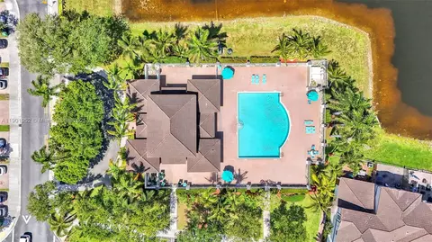 View/Area - 7634 NW 114th Path, Doral, FL 33178 photo 6 of 7