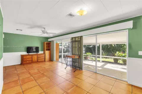 3382 SE Hawthorne St, Stuart, FL 34997 photo 7