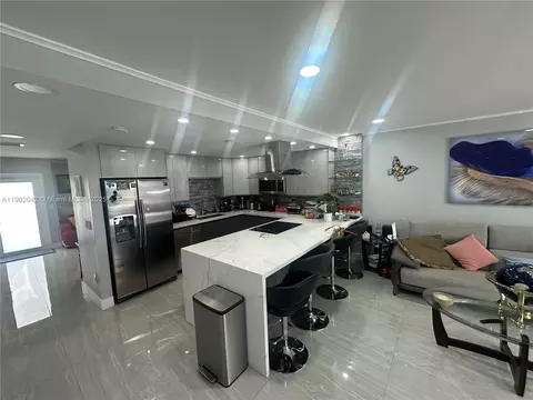 3666 NE 167th St #30, North Miami Beach, FL 33160