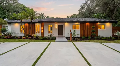 15321 SW 82nd Ave, Palmetto Bay, FL 33157