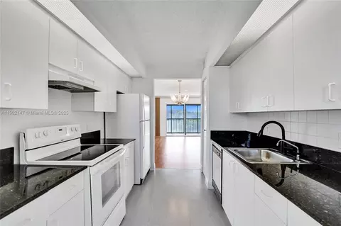 12750 SW 15th St #411D, Pembroke Pines, FL 33027