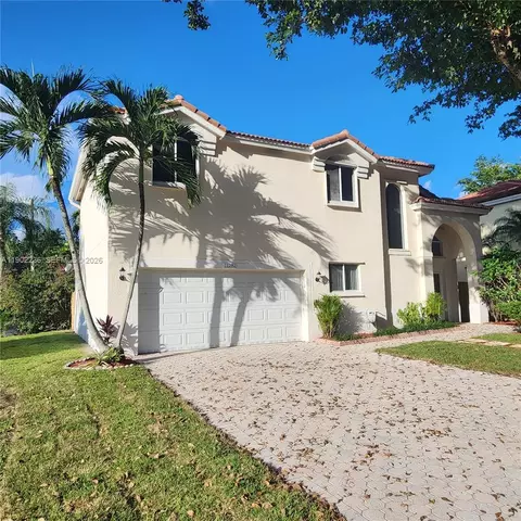 11281 Reveille Rd, Hollywood, FL 33026