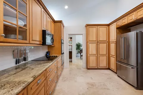 Kitchen - 11003 SW 77th Ct Cir, Pinecrest, FL 33156 photo 2 of 3