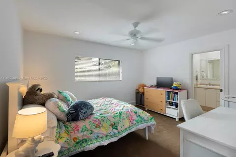 Bedroom - 11003 SW 77th Ct Cir, Pinecrest, FL 33156 photo 3 of 4