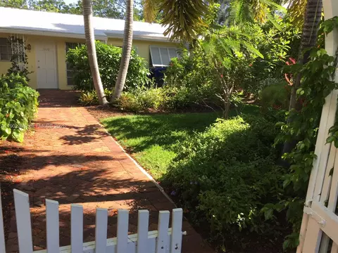 1400 NE 21st St, Wilton Manors, FL 33305