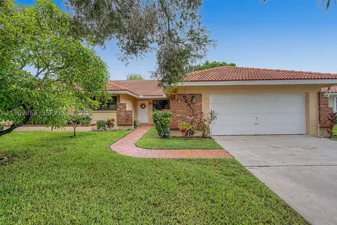 5641 Thistledown Ter, Davie, FL 33331