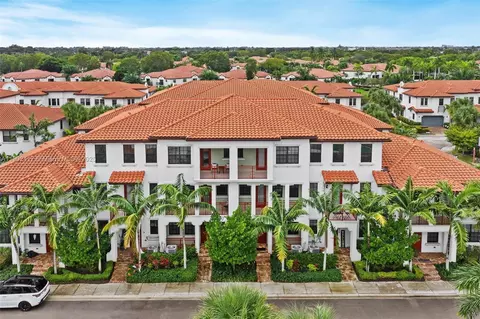 11668 SW 13th Ct, Pembroke Pines, FL 33025