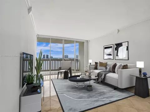 1000 W Island Blvd #1612, Aventura, FL 33160