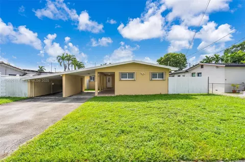 10590 SW 7th Ter, Sweetwater, FL 33174
