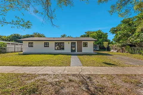 4520 NW 198th St, Miami Gardens, FL 33055