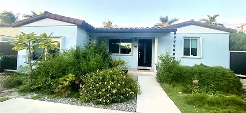 5935 SW 42nd St, Miami, FL 33155
