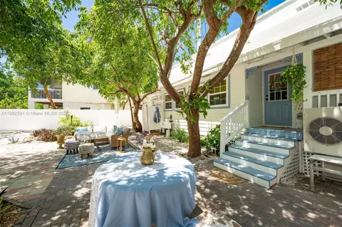 7 Barcelona Dr Big Coppitt, Key West, FL 33040