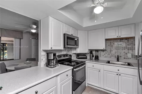 Kitchen - 737 Midway Dr #B, Ocala, FL 34472 photo 3 of 3