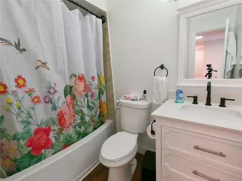 6855 W 2nd Ln, Hialeah, FL 33014 photo 28