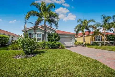 3348 Apple Blossom, Alva, FL 33920