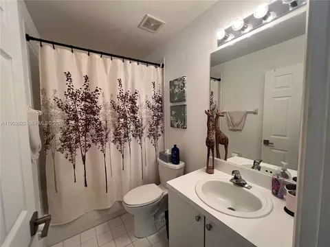 Bath - 151 Timberwalk Trl #151, Jupiter, FL 33458 photo 3 of 5