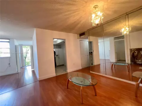 9441 SW 4th St #202, Miami, FL 33174