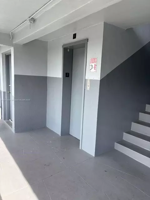 11195 SW 1st St #216, Sweetwater, FL 33174