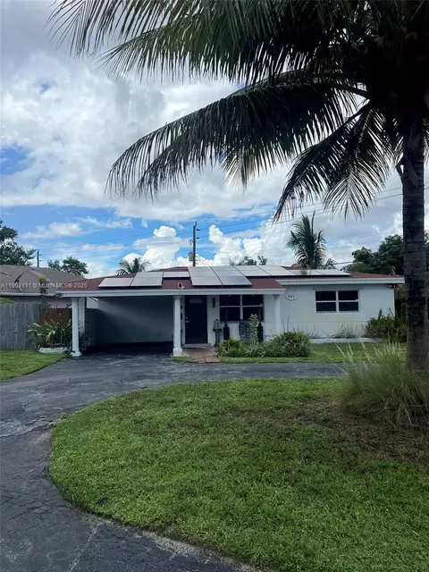 281 NE 41st St, Oakland Park, FL 33334