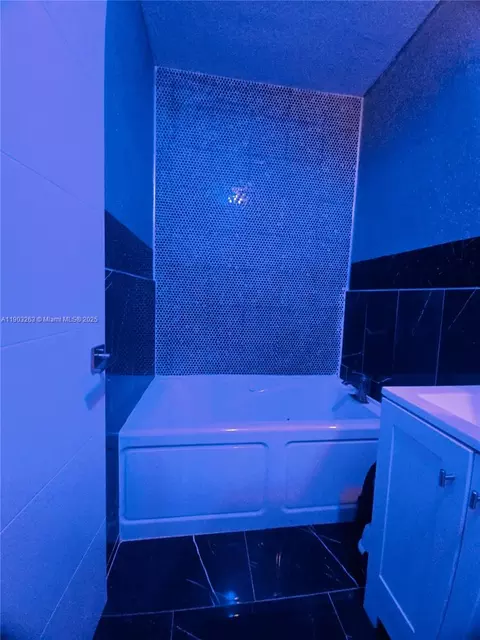 Bath - 675 E 31st St, Hialeah, FL 33013 photo 3 of 4