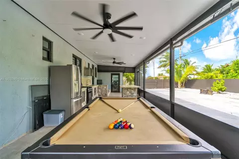 Exterior - 175 W 56th St, Hialeah, FL 33012 photo 5 of 11