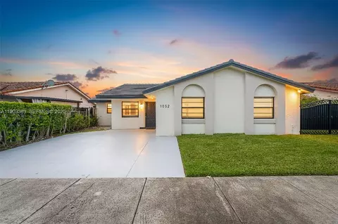 1052 NW 127th Path, Miami, FL 33182