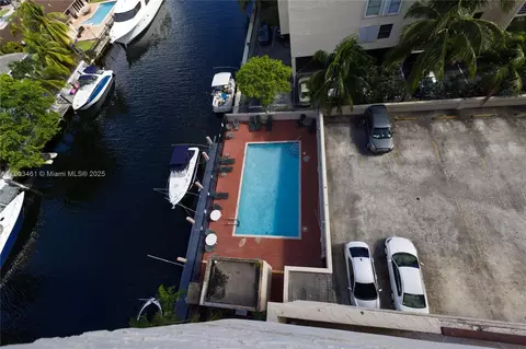 2903 N Miami Beach Blvd #806, North Miami Beach, FL 33160