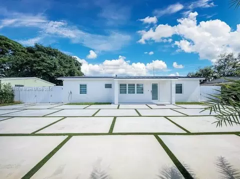 16125 NW 28th Pl, Miami Gardens, FL 33054