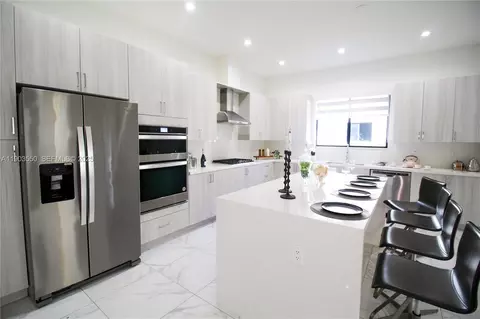 4335 NW 81st Ave, Doral, FL 33166