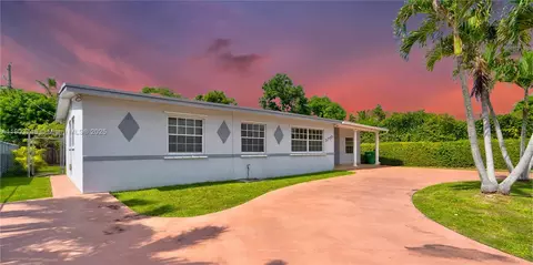 3240 SW 104th Ave, Miami, FL 33165