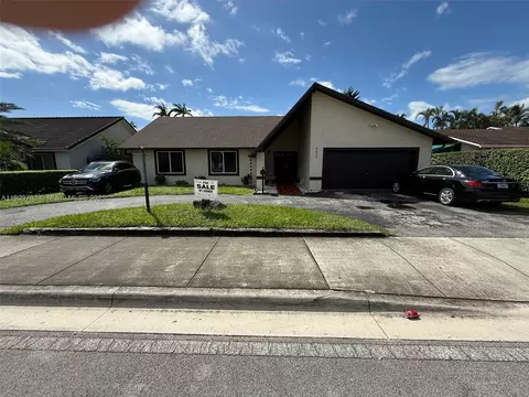 9422 SW 127th Ave, Miami, FL 33186