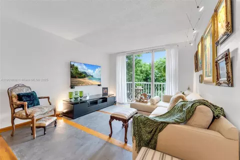 3661 SW 9th Ter #207, Miami, FL 33135