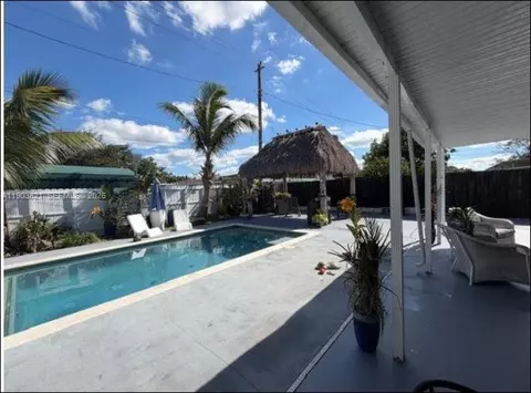 Exterior - 6341 E 6th Ave, Hialeah, FL 33013 photo 3 of 3