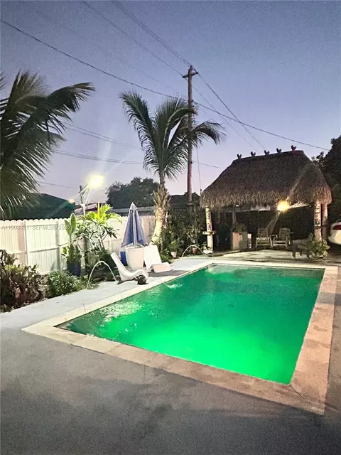 6341 E 6th Ave, Hialeah, FL 33013