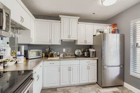 6300 NW 62nd St #210, Tamarac, FL 33319