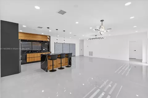 19511 NE 18th Pl, Miami, FL 33179