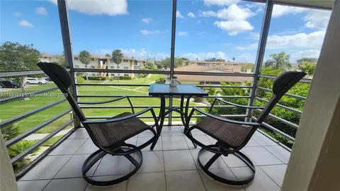 16901 NE 13th Ave #306, Miami, FL 33162