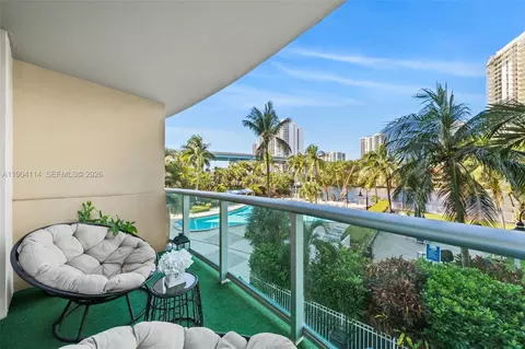 19390 Collins Ave #209, Sunny Isles Beach, FL 33160